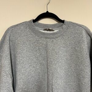 Everlane Women’s Heather Gray Crewneck Sweatshirt